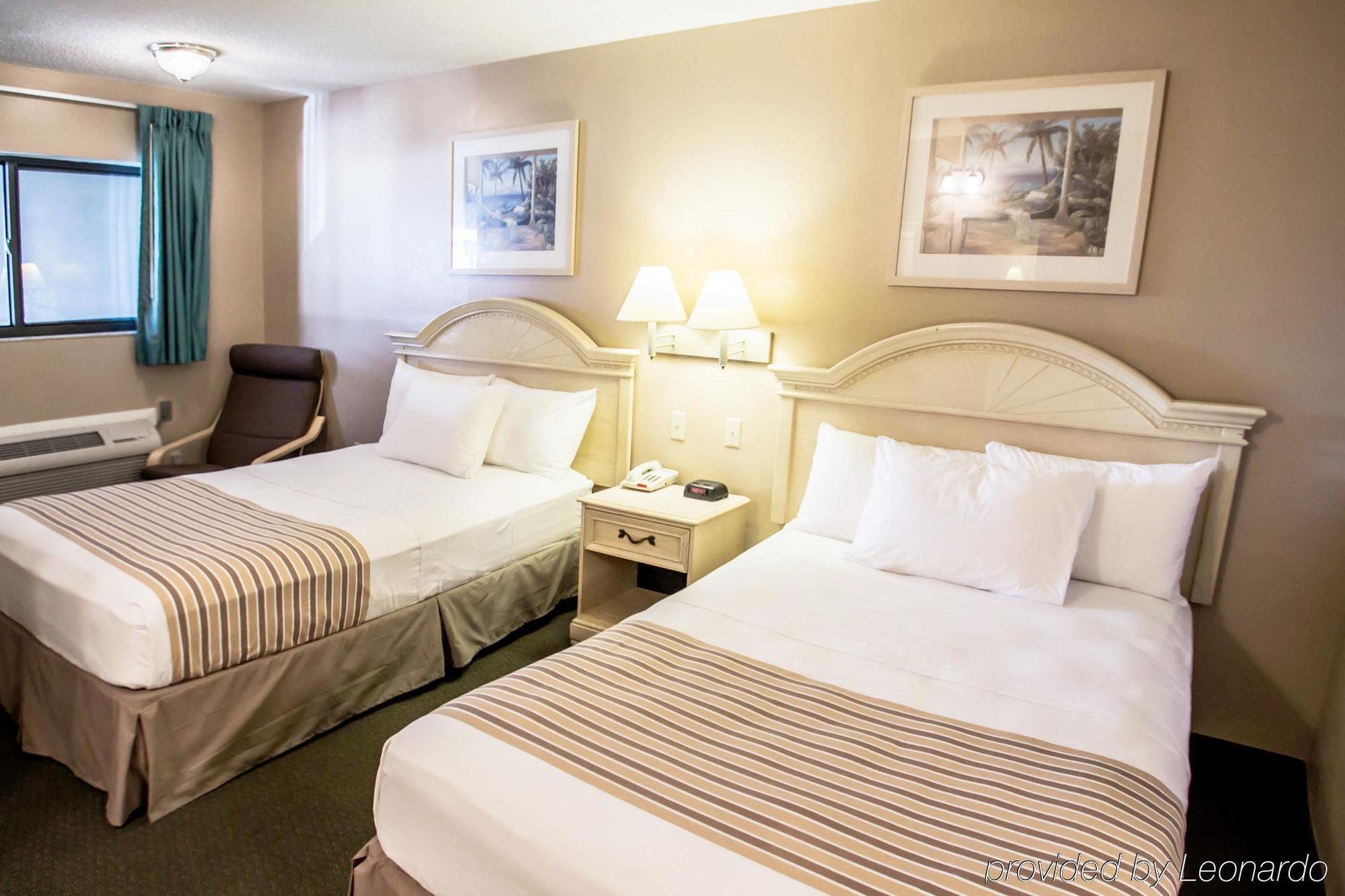 Forest City Rodeway Inn מראה חיצוני תמונה